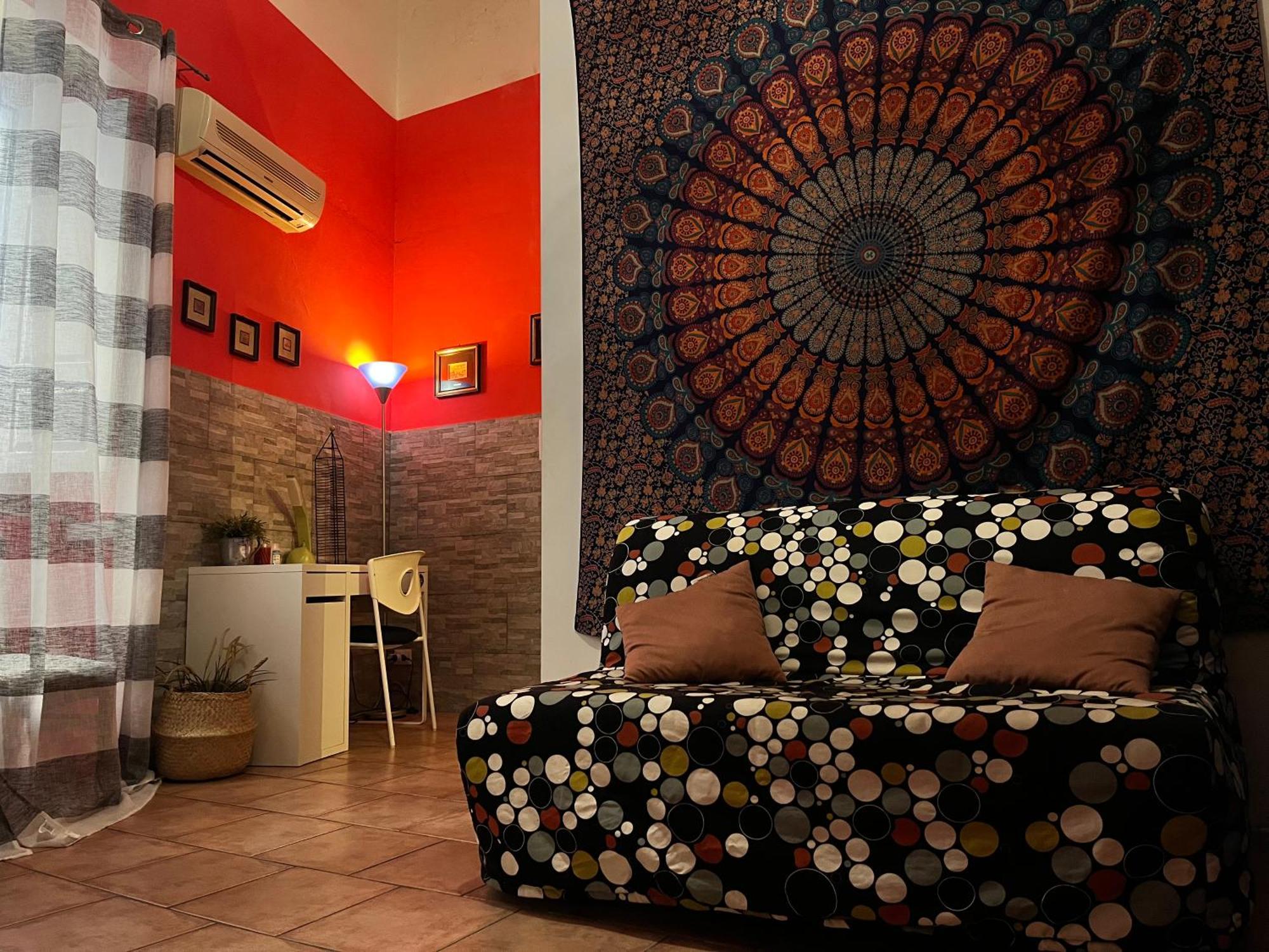 La Casa Di Luna 1 Center